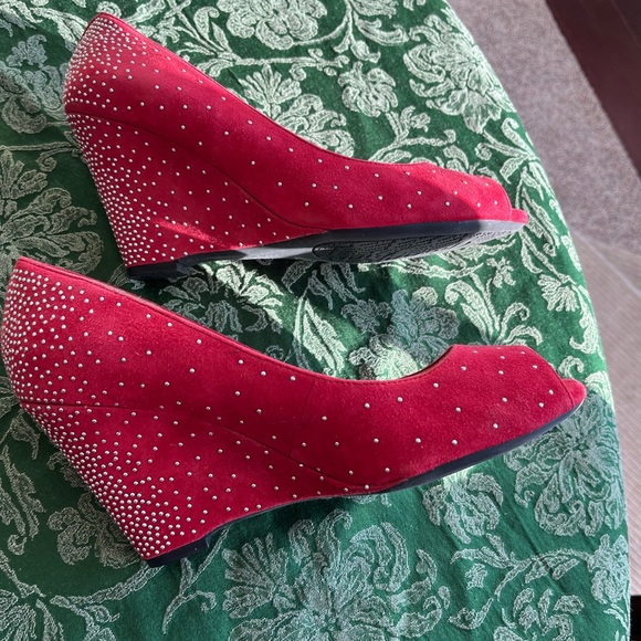 EUC Gianni Bini suede wedges - Picture 2 of 8